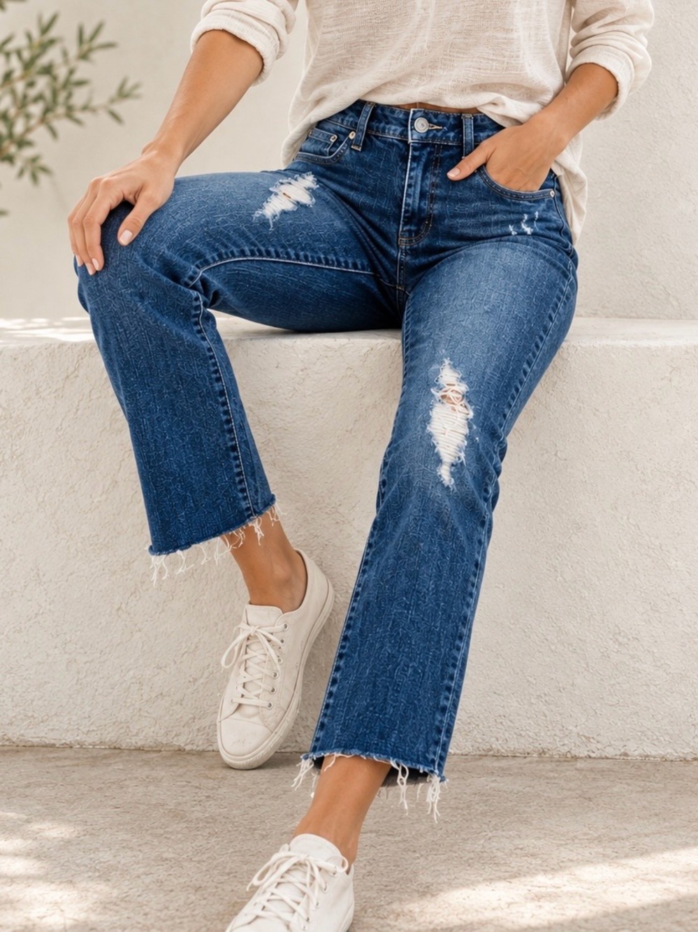 Kut From The Kloth Catherine Slouchy Boyfriend Jeans Distressed Raw Hem Size 2